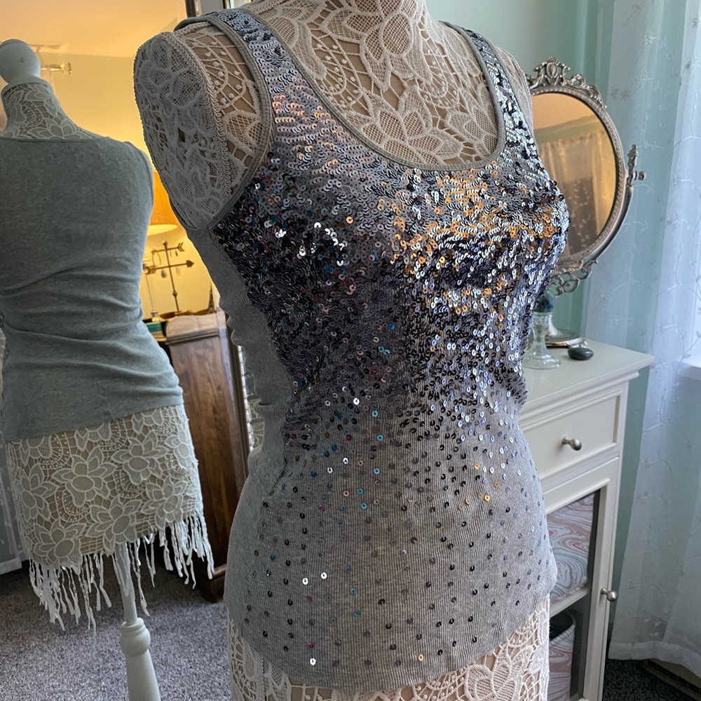 SOLD 🚫 Sequin Tank